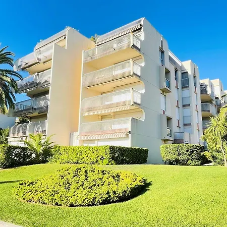 Beau 2 Pieces Santa Lucia St Raphael - Piscine * Saint-Raphael (Var)
