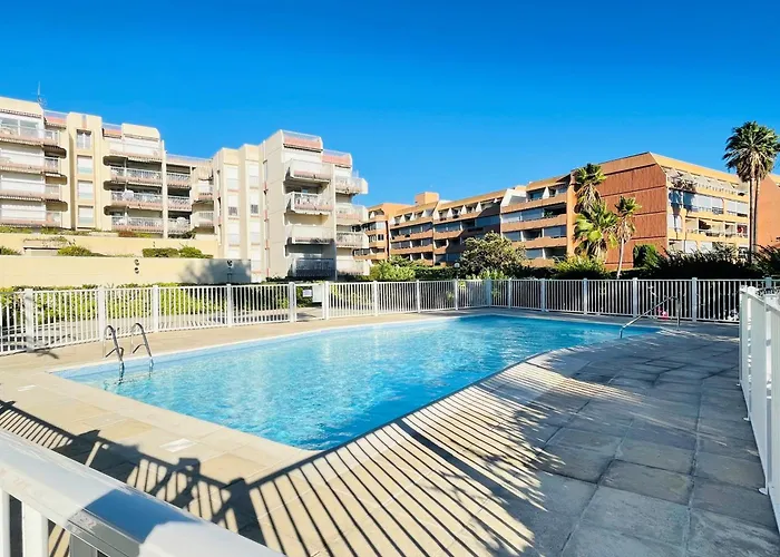 Beau 2 Pieces Santa Lucia St Raphael - Piscine Apartment *